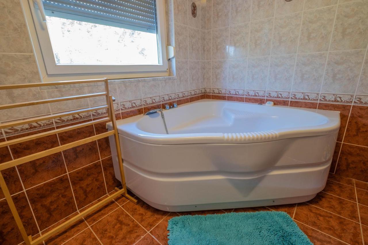 Apartman Ahel Jadranovo Εξωτερικό φωτογραφία